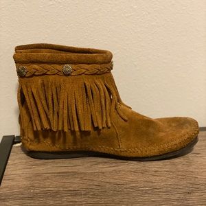 Minnetonka zip back suede moccasins
